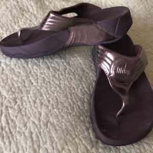 FitFlop bronze metallic sandals